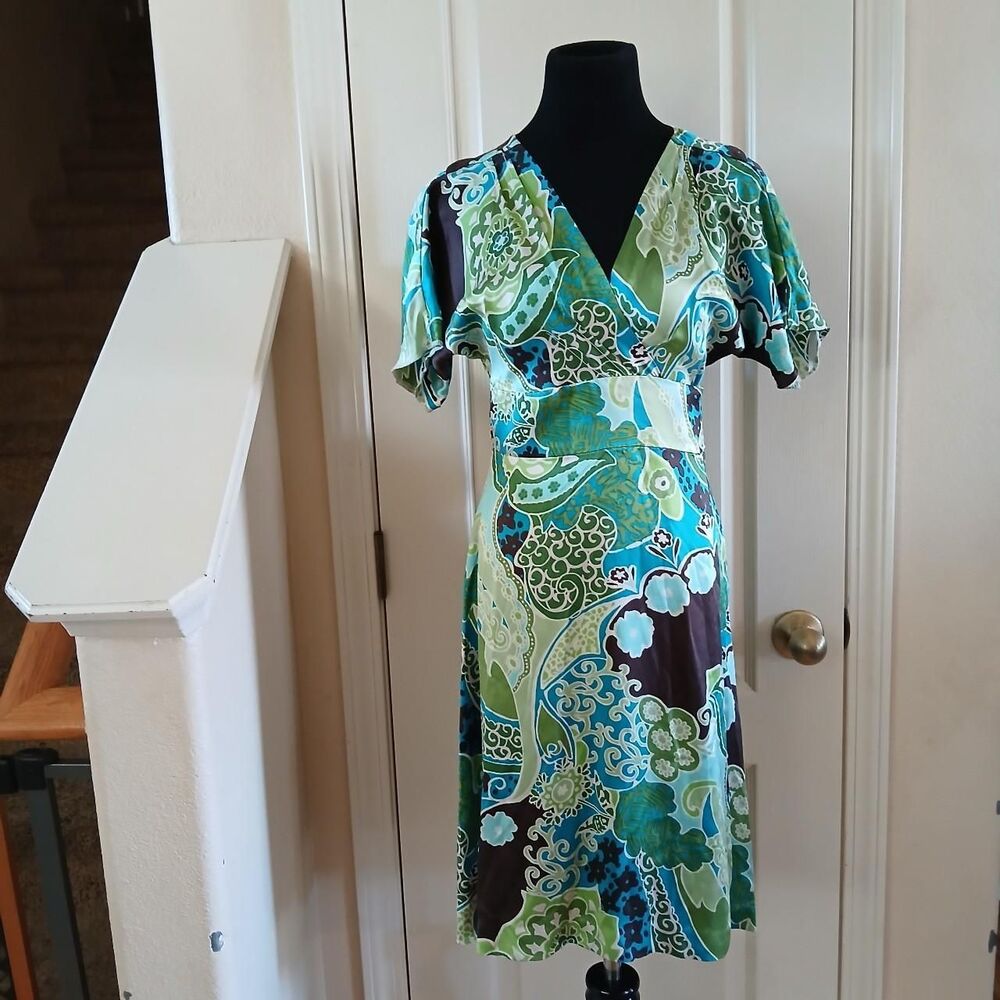 Banana Republic Floral Paisley 100% Silk Wrap Dress V-neckline Tie Waist 4 Boho